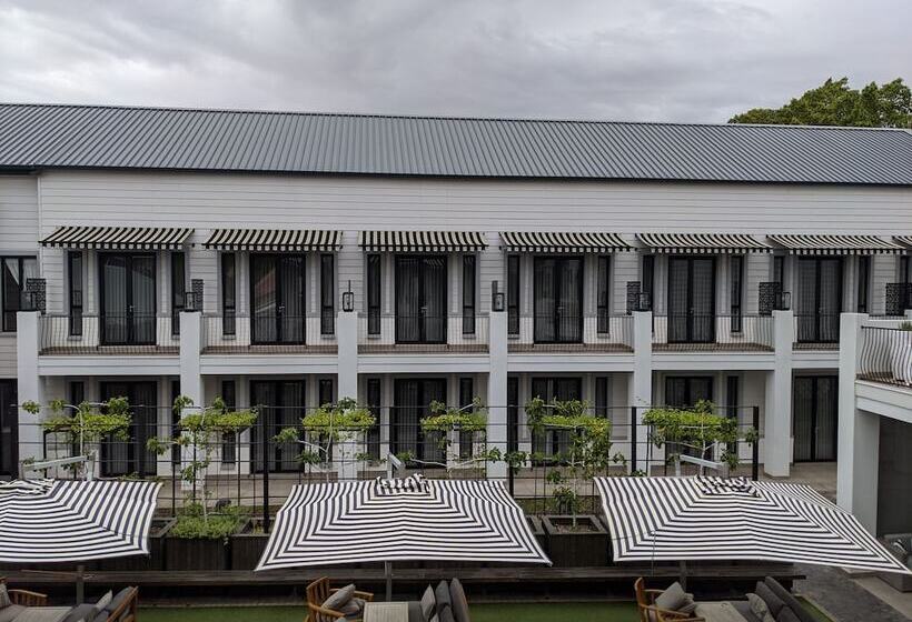 هتل The Weinberg Windhoek