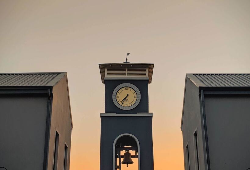 هتل The Weinberg Windhoek