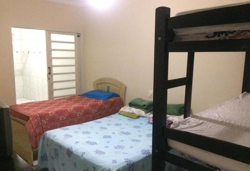 Pensjonat Casa Familiar Em Campinas Com 2 Quartos, 1 Banheiro, 1 Vaga Para Carro