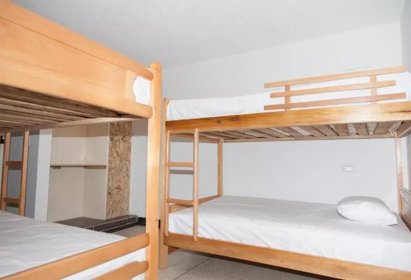 Majatalo Les Balcons Hostel