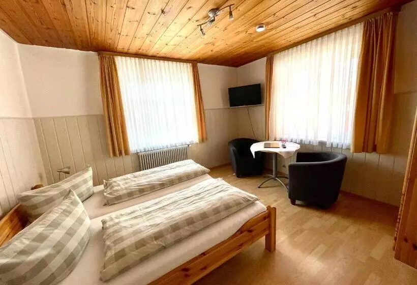 ユースホステル Landgasthof Linde Hepbach, Hotel & Restaurant