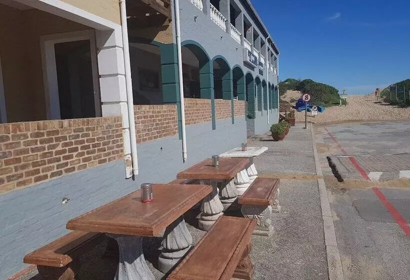 Retkeilymaja Pili Pili Beach Cabanas