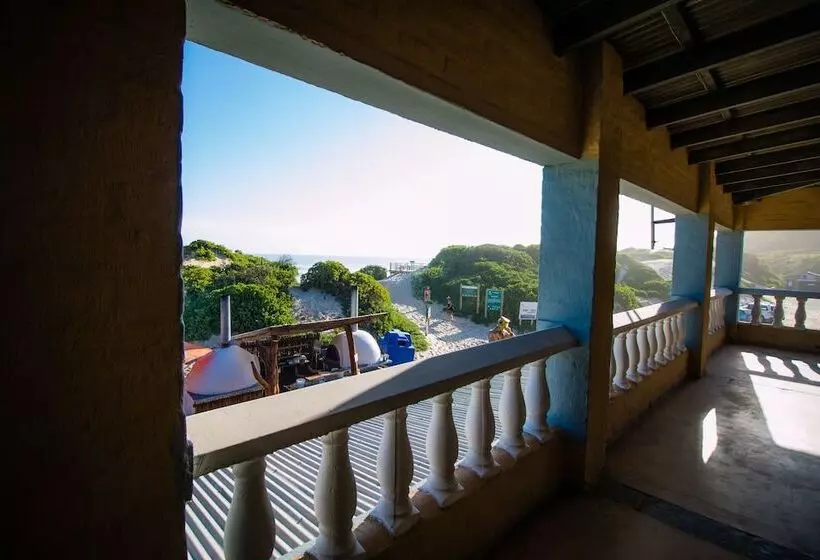 Retkeilymaja Pili Pili Beach Cabanas