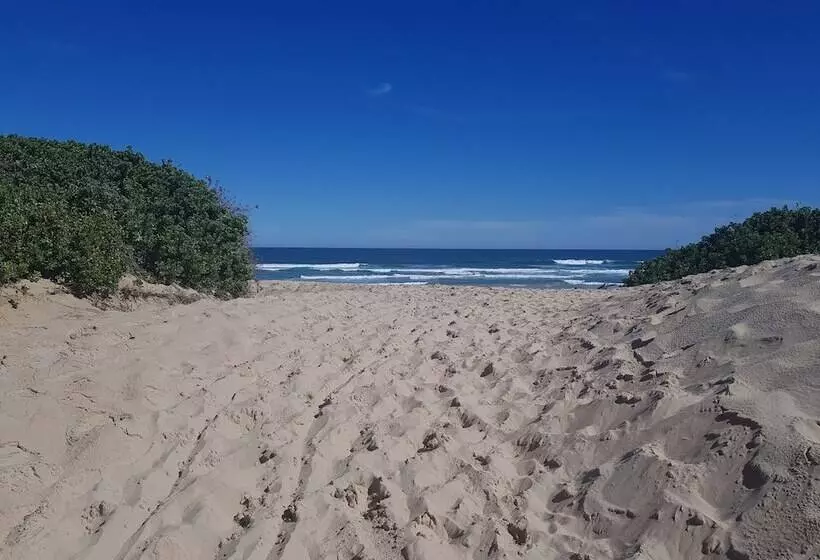 Retkeilymaja Pili Pili Beach Cabanas