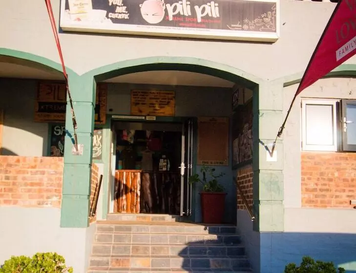 Retkeilymaja Pili Pili Beach Cabanas