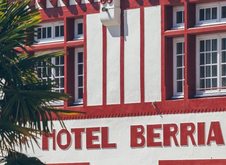 ホテル Berria