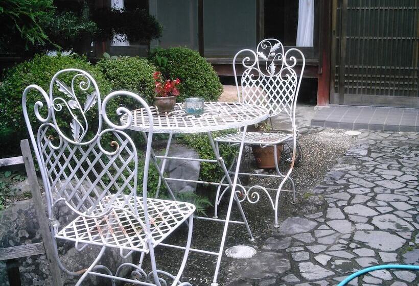 旅館 Minsyuku Kochihira