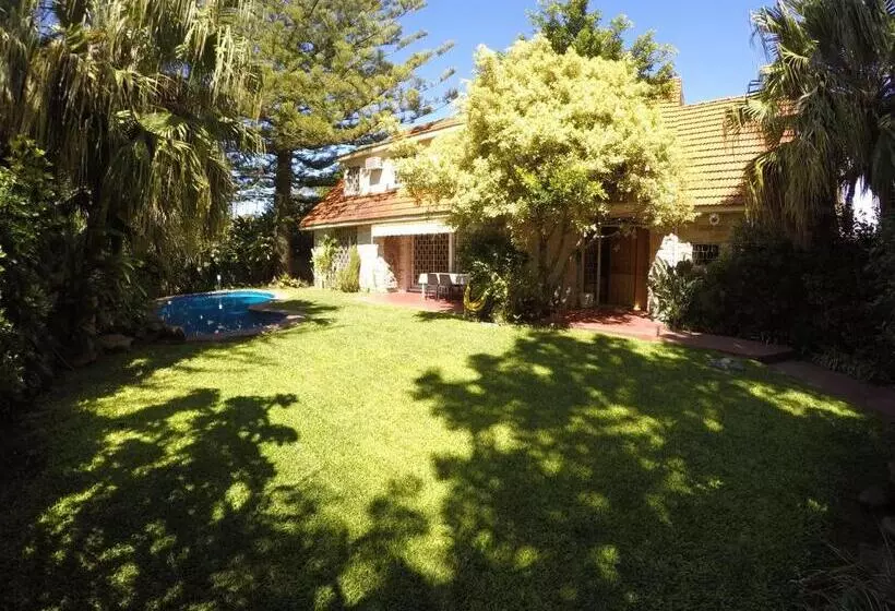 Aamiaismajoitus (B&B) Deaf Twins Bed/breakfast