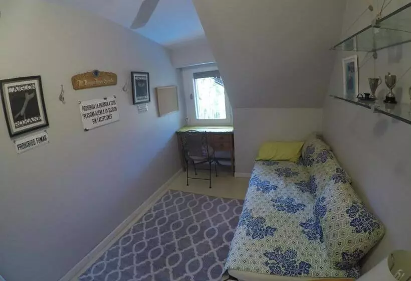 Aamiaismajoitus (B&B) Deaf Twins Bed/breakfast