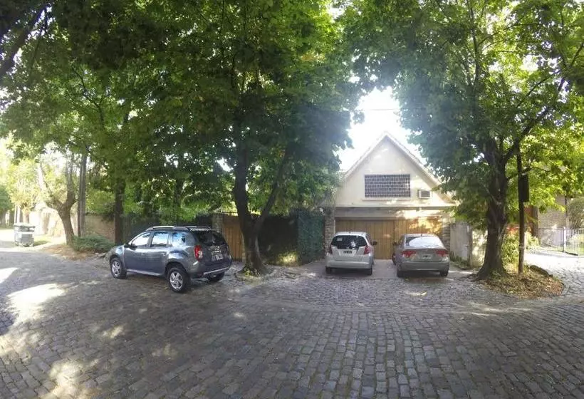 Aamiaismajoitus (B&B) Deaf Twins Bed/breakfast