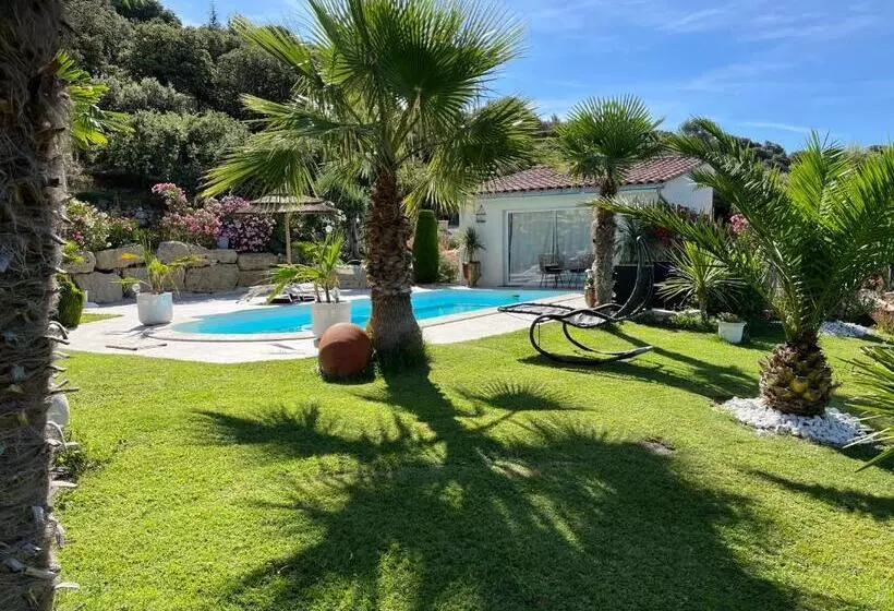 ベッドアンドブレックファースト La Thomalie