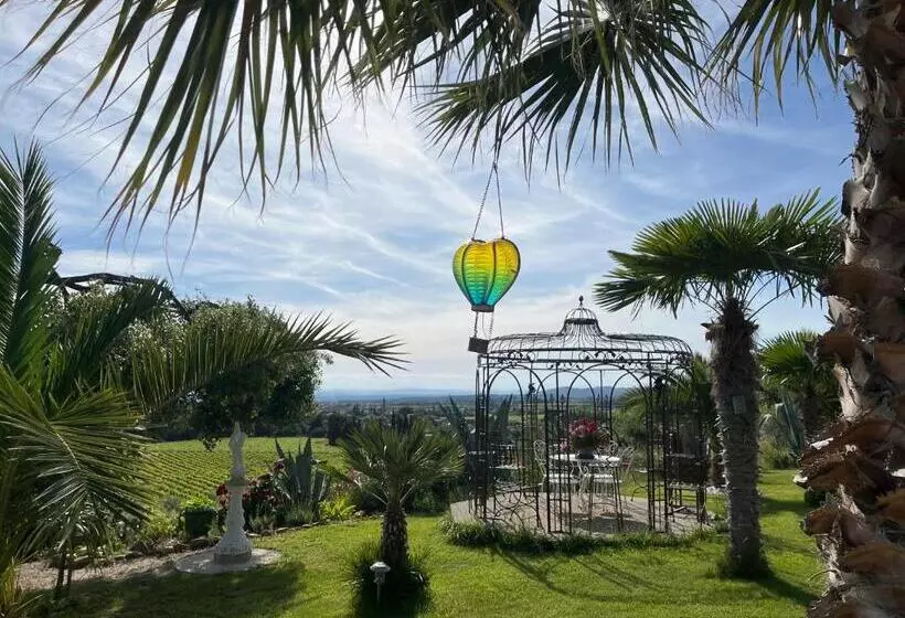 ベッドアンドブレックファースト La Thomalie