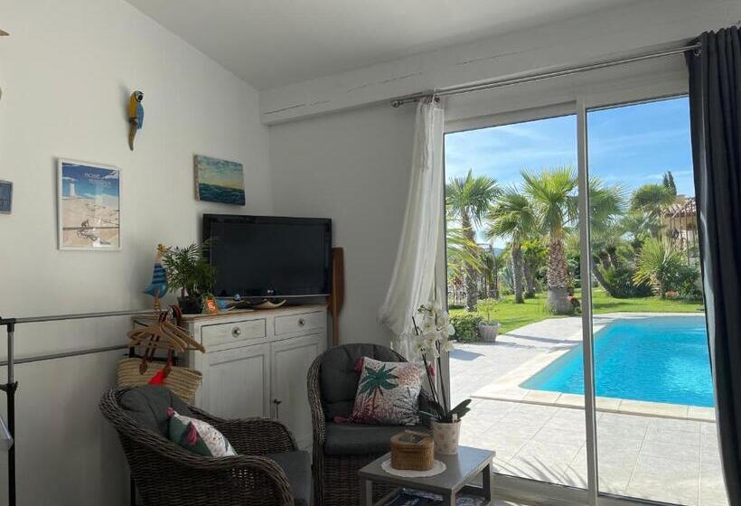 مبيت وإفطار La Thomalie