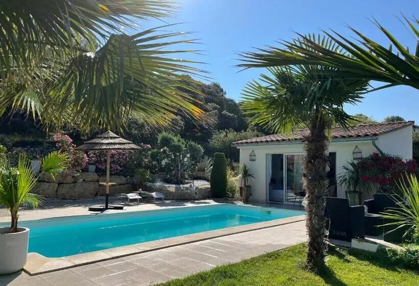 ベッドアンドブレックファースト La Thomalie