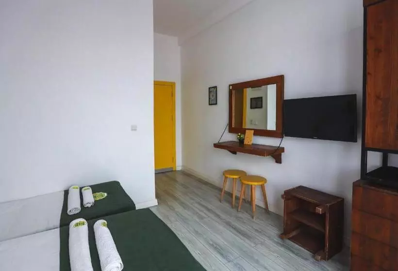 Aamiaismajoitus (B&B) Limon Inn Hotel, Taşucu