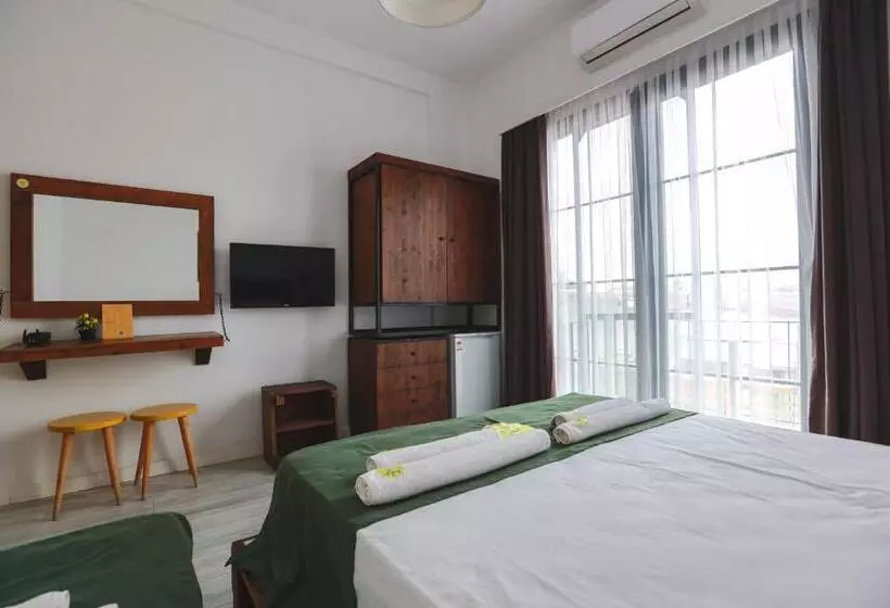 Aamiaismajoitus (B&B) Limon Inn Hotel, Taşucu