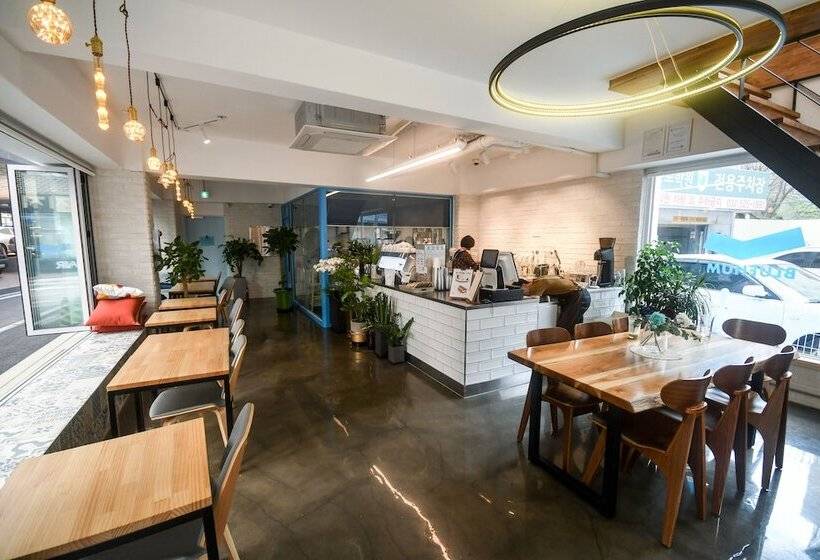 پانسیون Bluehum Guesthouse Hostel