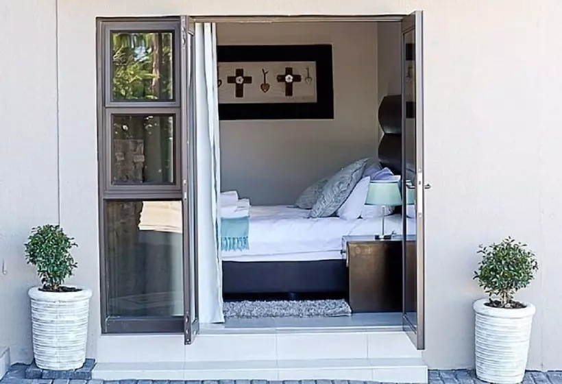 پانسیون Cavallo Guesthouse