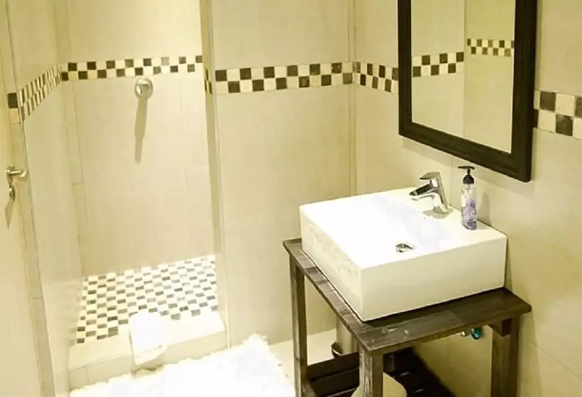 پانسیون Cavallo Guesthouse