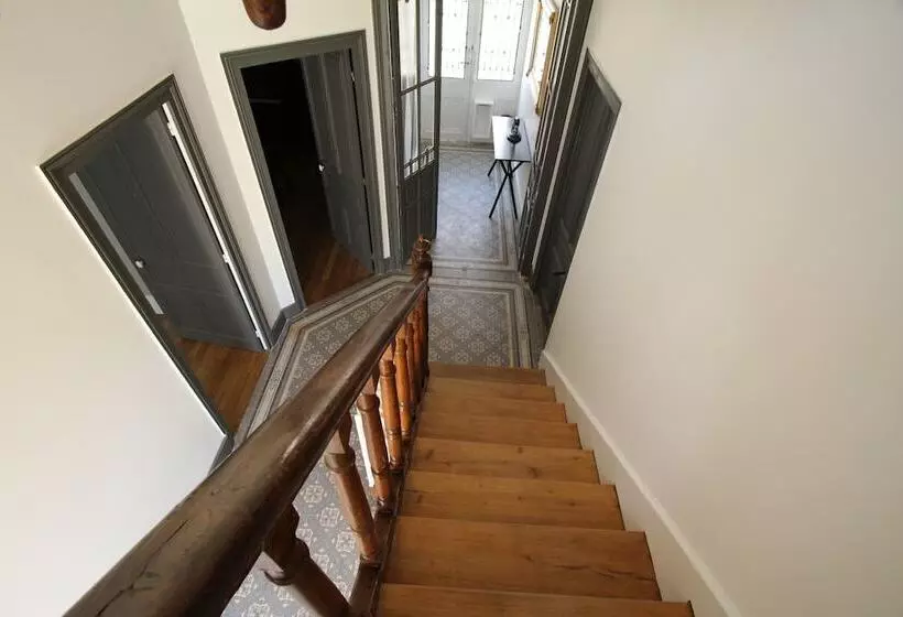 پانسیون Le Clos Des Etoiles