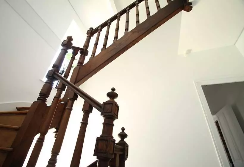 پانسیون Le Clos Des Etoiles