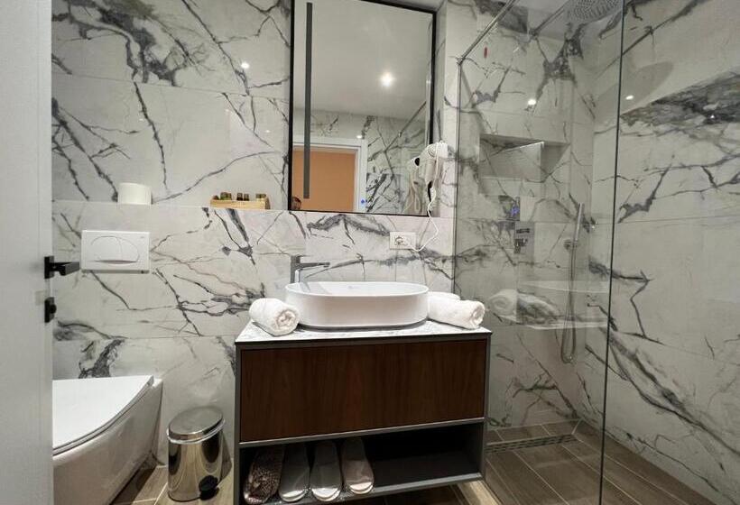 Domus Hotel & Apartments