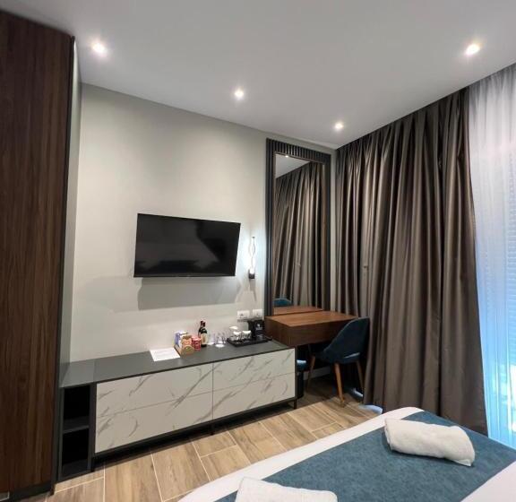 Domus Hotel & Apartments