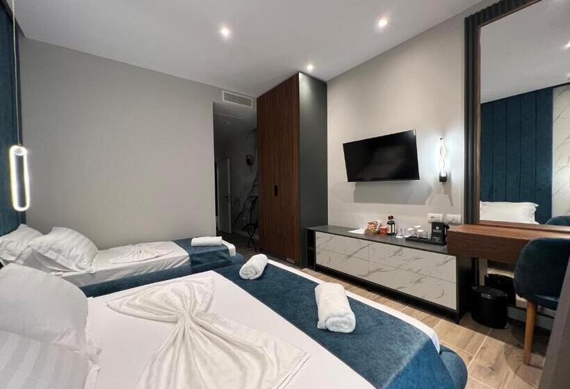 Domus Hotel & Apartments