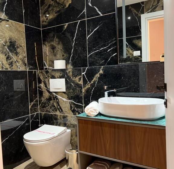 Domus Hotel & Apartments