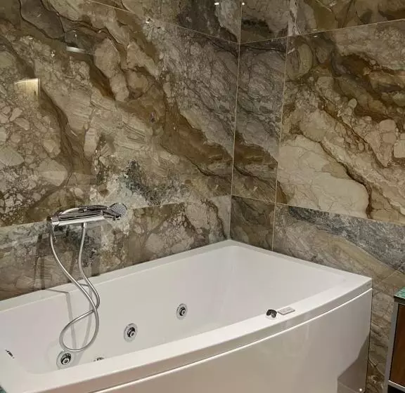 Domus Hotel & Apartments