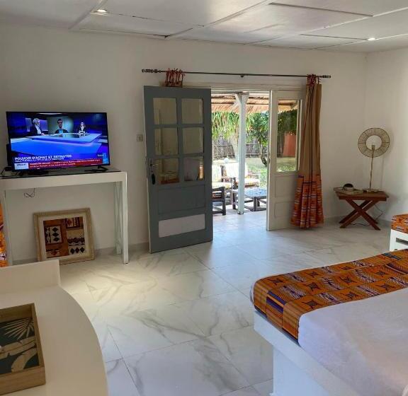 호텔 African Queen Lodge