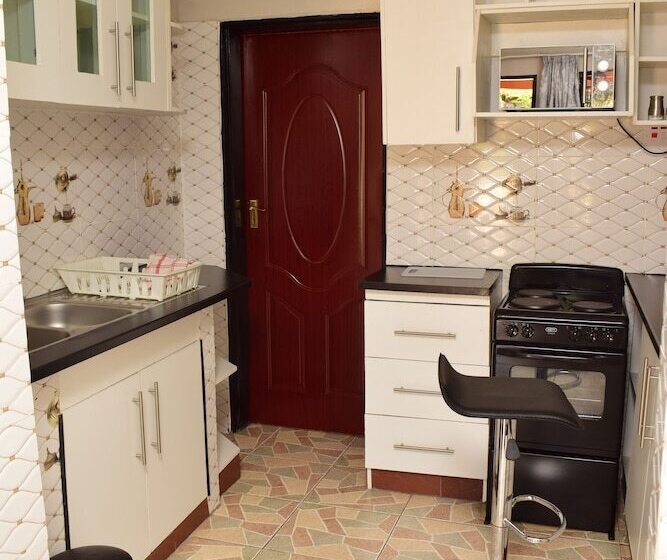 پانسیون The 244 Guest Houses