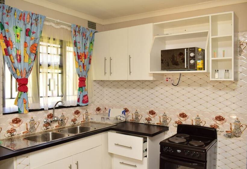 پانسیون The 244 Guest Houses