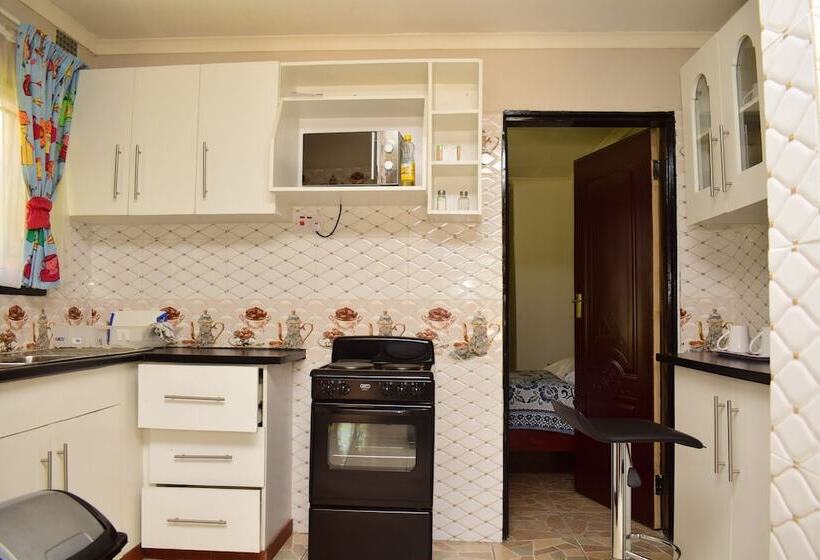 پانسیون The 244 Guest Houses