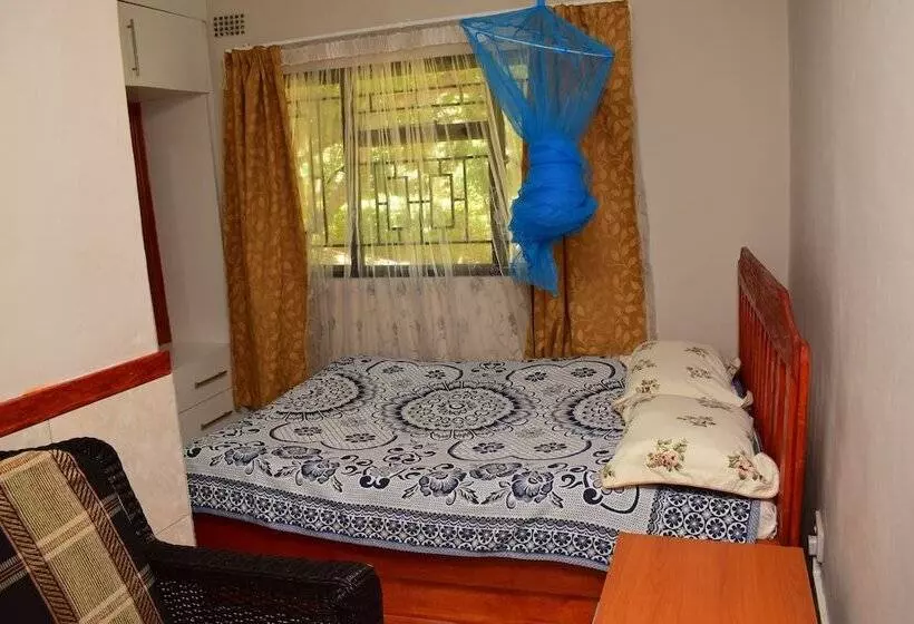 پانسیون The 244 Guest Houses