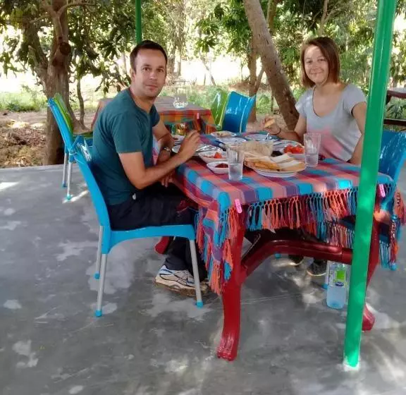 Hotelli Kithmi Resort