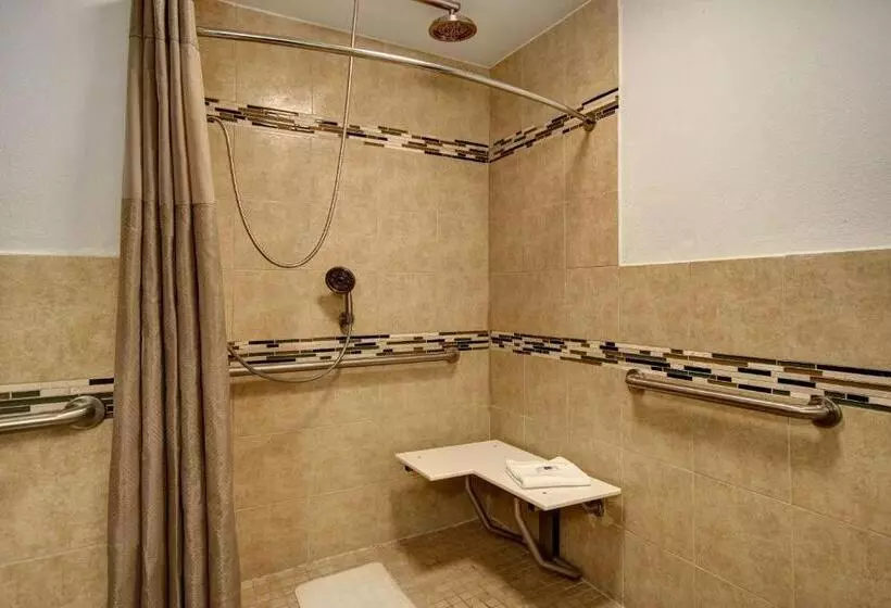 هتل Studio 6 Fort Worth, Tx   Stockyards East