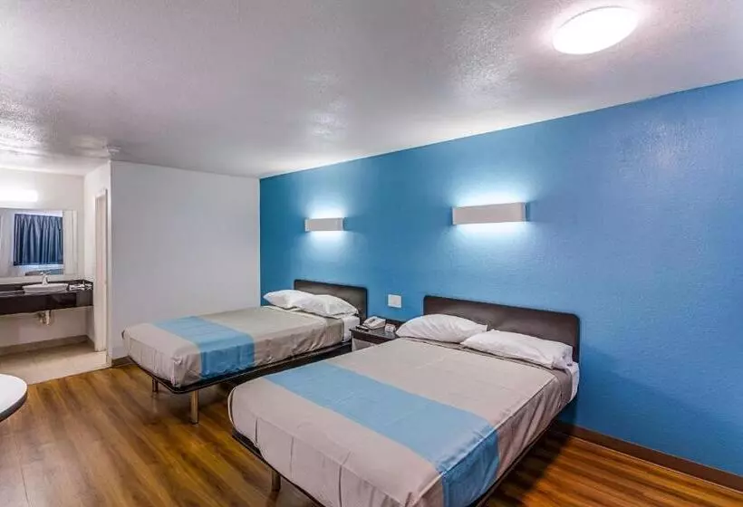 هتل Studio 6 Fort Worth, Tx   Stockyards East