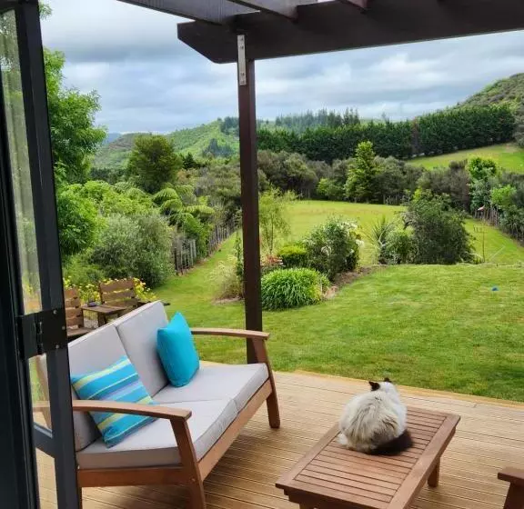 Majatalo Boutique Art Retreat