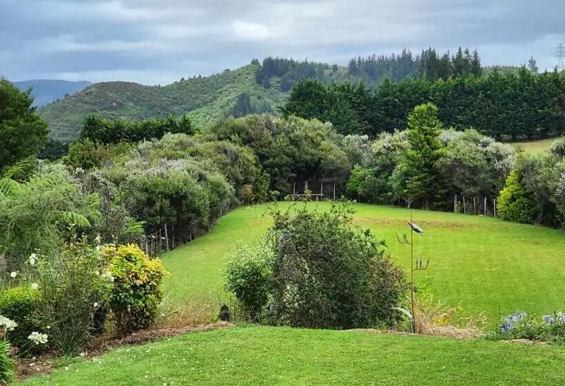 Majatalo Boutique Art Retreat