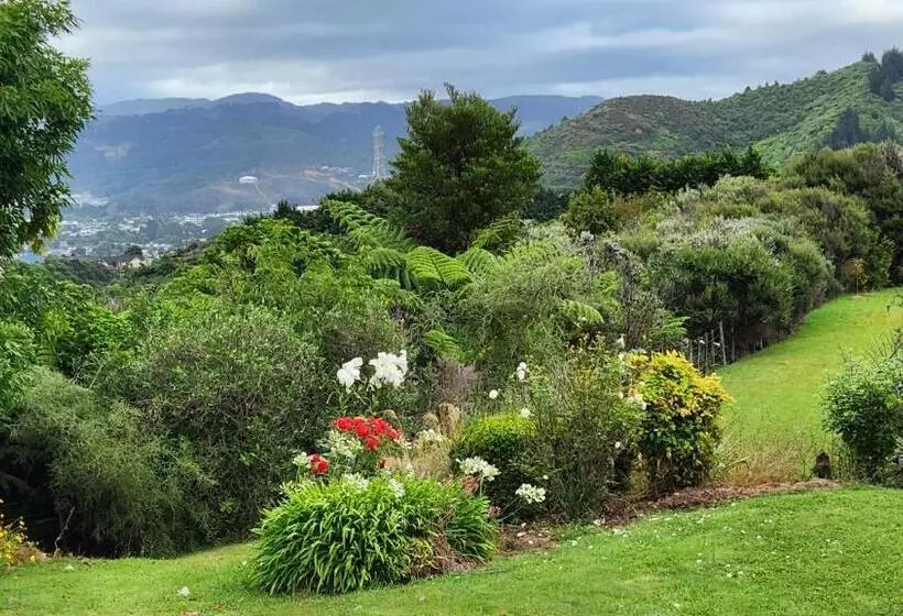 Majatalo Boutique Art Retreat