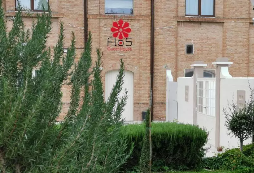 Majatalo Flos Guest House