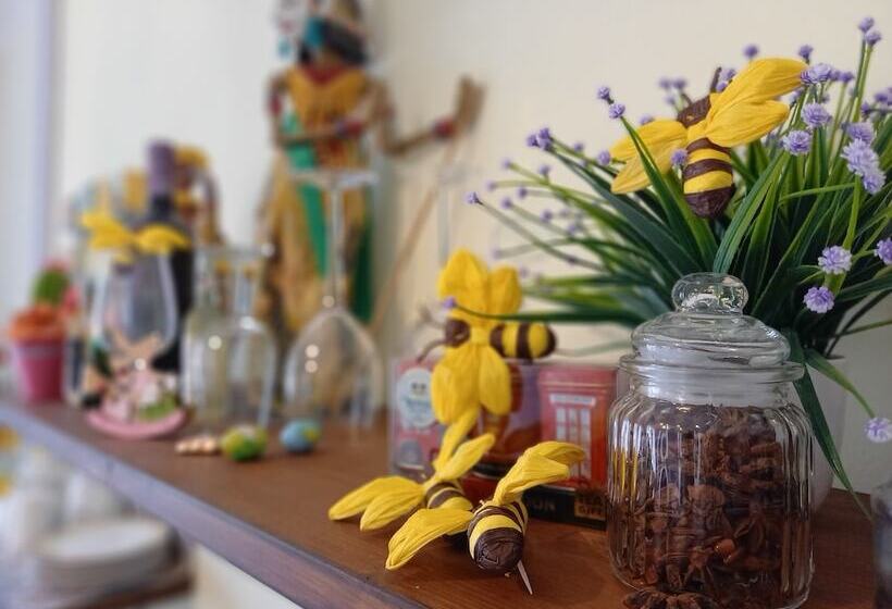 تختخواب و صبحانه Bed&book Palazzo Cutelli