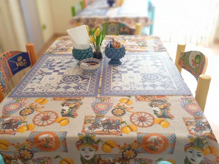 تختخواب و صبحانه Bed&book Palazzo Cutelli