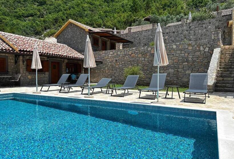 هتل Eco Villas Merak