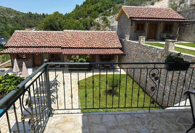 هتل Eco Villas Merak