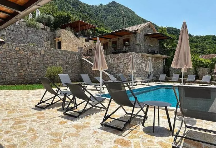 هتل Eco Villas Merak
