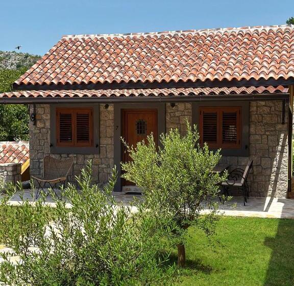 هتل Eco Villas Merak