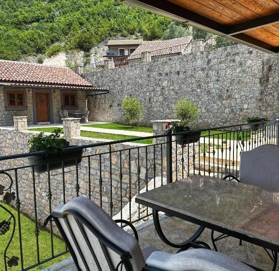 هتل Eco Villas Merak