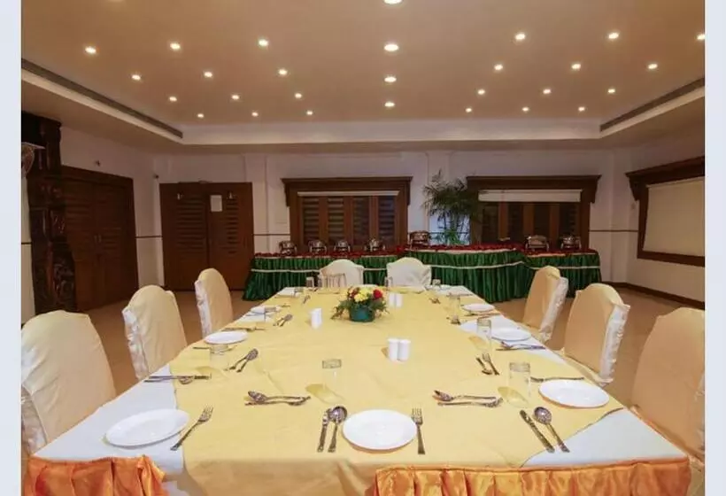 ホテル Sasthapuri